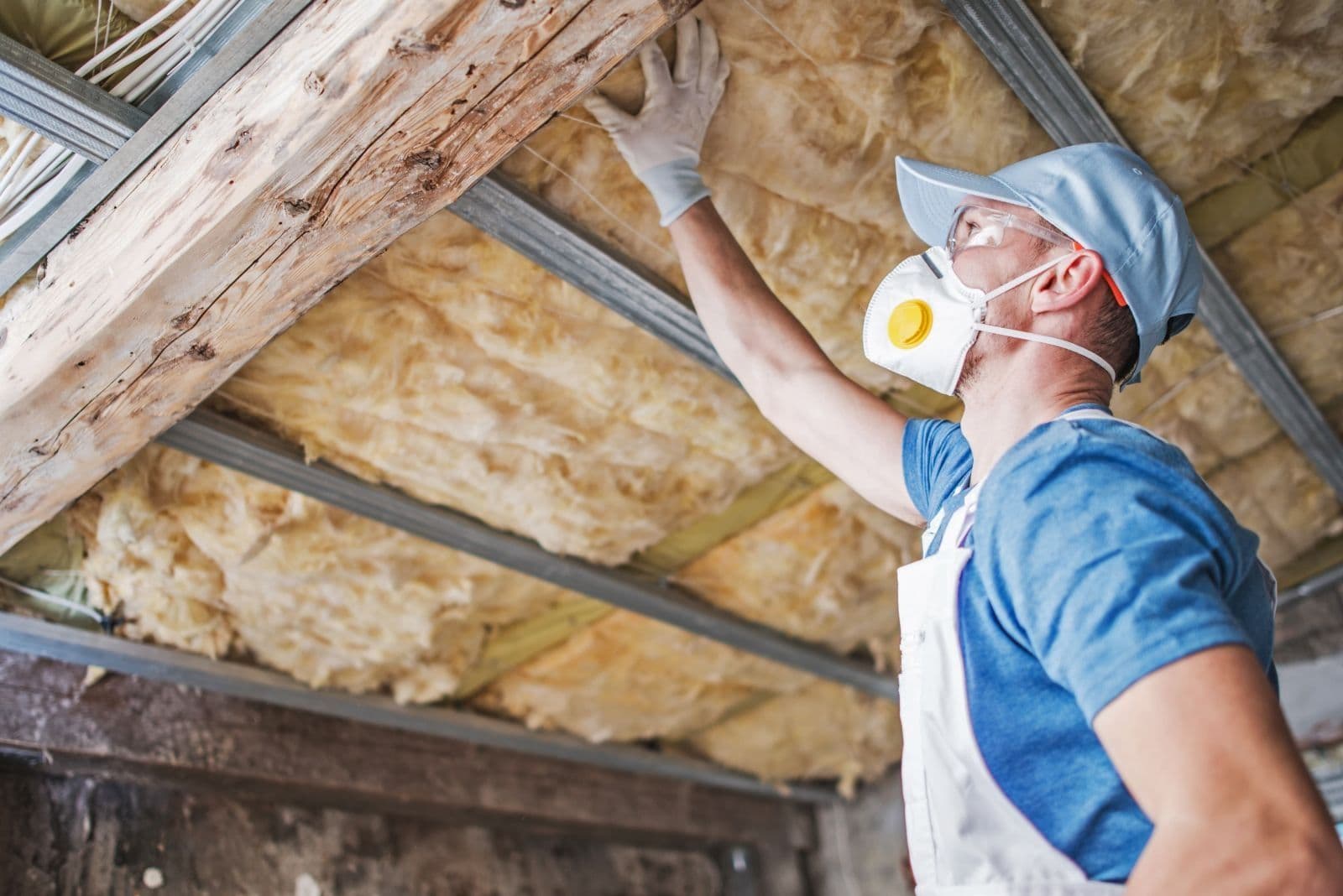 imgi_11_attic-inspection-min.jpg