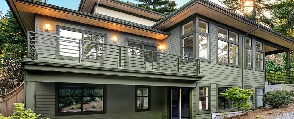 xmastic_lap_hero-min