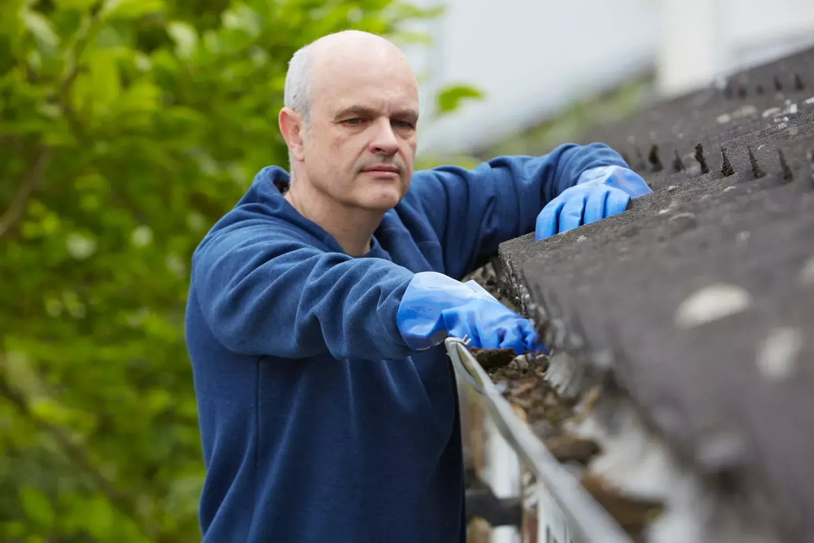 imgi_5_xgutters-cleaning.jpg.pagespeed.ic.cQlvEV4L9k.webp